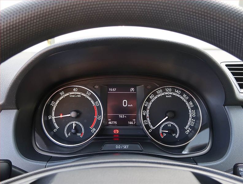 Škoda Fabia (2021) 1.0 TSI, Serv.kniha - fotka 11 z 16
