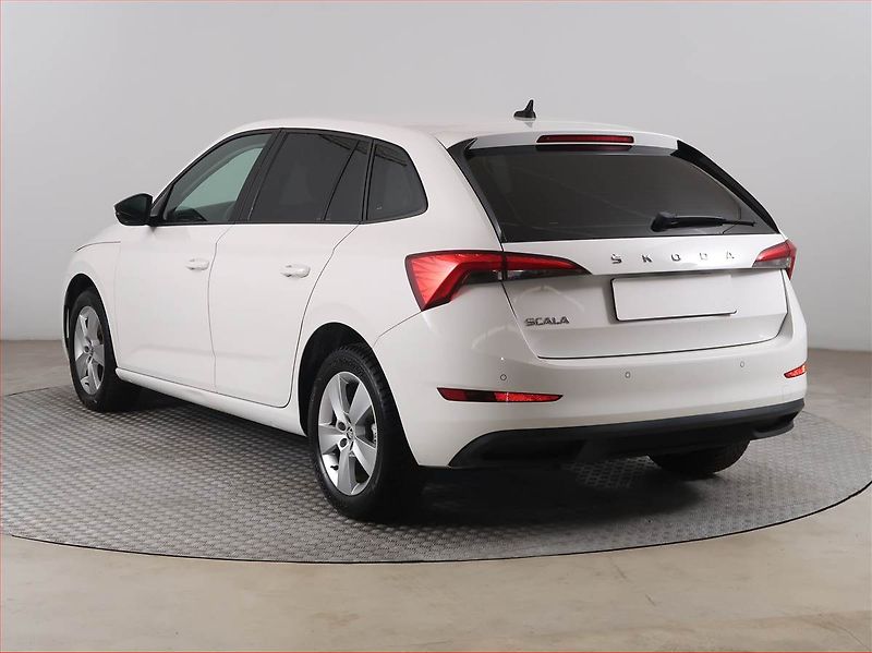 Škoda Scala (2019) Ambition 1.6 TDI, Tempomat - fotka 4 z 16