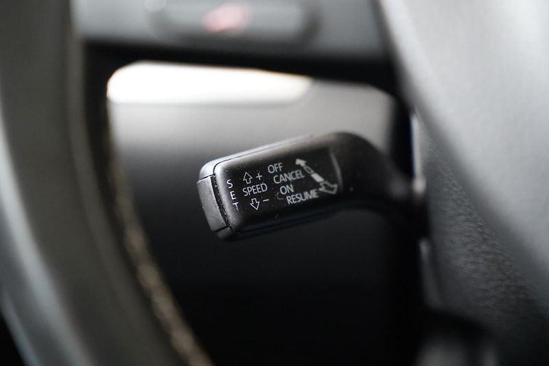 Volkswagen Sharan - fotka 16 z 24