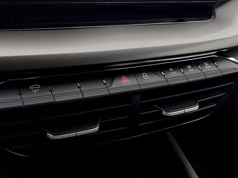 Škoda Octavia (2021) Combi Ambition Plus 2,0 Tdi 85 - fotka 18 z 33