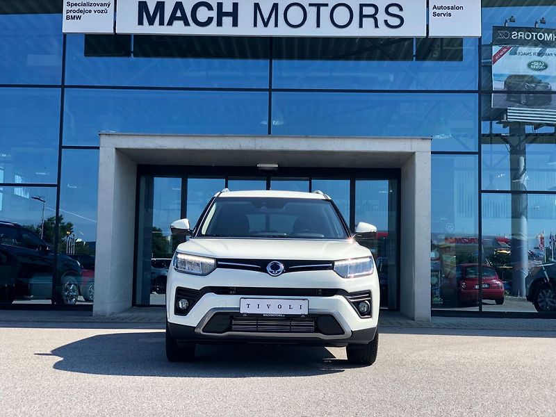 KGM Tivoli Grand Style plná výbava - fotka 2 z 23