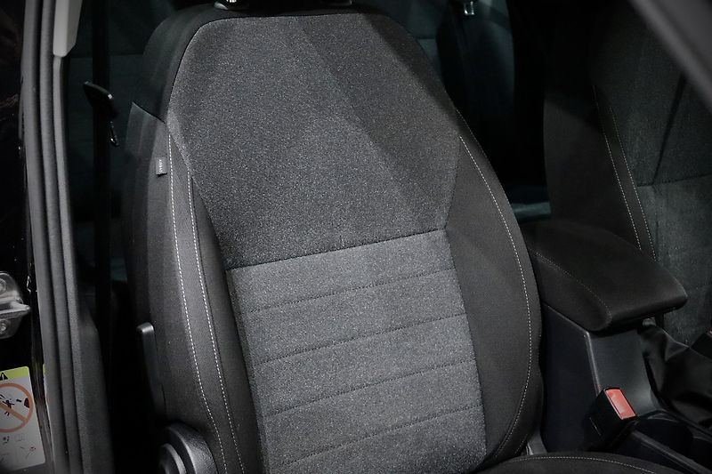 Škoda Octavia 3 FL Combi 1.5 TSI 110 kW - fotka 16 z 35