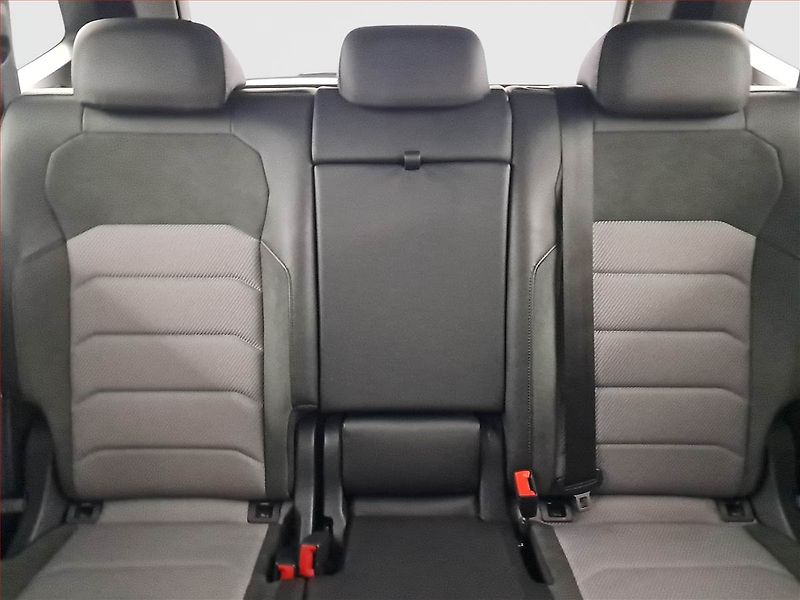 Volkswagen Tiguan Allspace (2019) R-Line 2.0 BiTDI - fotka 10 z 18