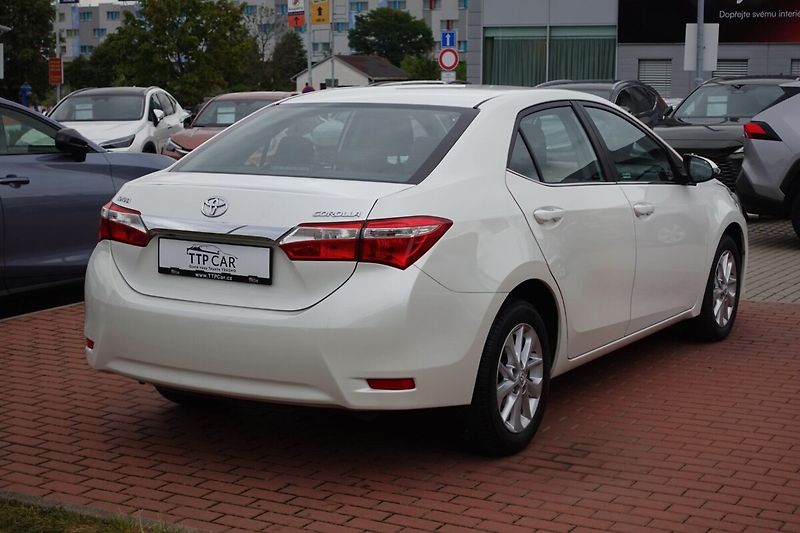 Toyota Corolla 1,6VVTi 97kW M/T Active Design - fotka 4 z 25