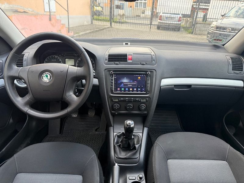 Škoda Octavia (2008) 1.8 TSI - bez koroze ! - fotka 8 z 14