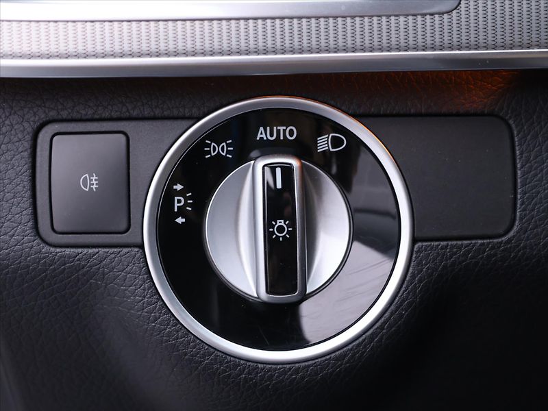 Mercedes-Benz Třídy E 3,0 350 BlueTEC 185kW Avantgar - fotka 22 z 36