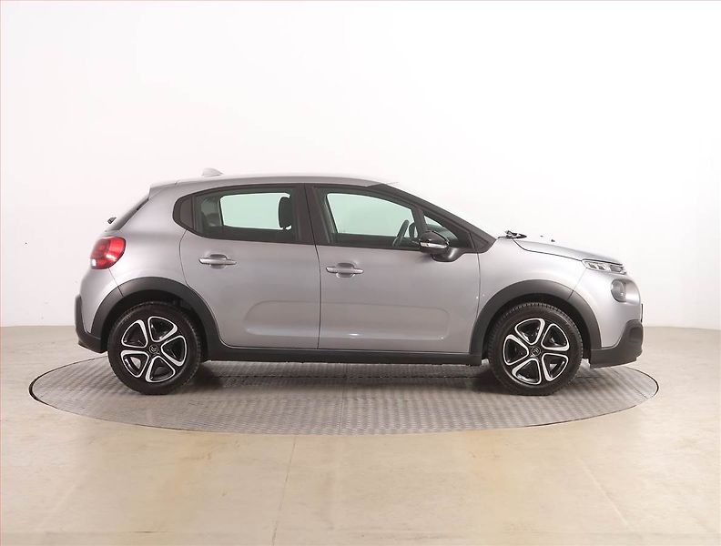 Mazda 2 (2009) 1.3 i, zamluveno - fotka 6 z 16