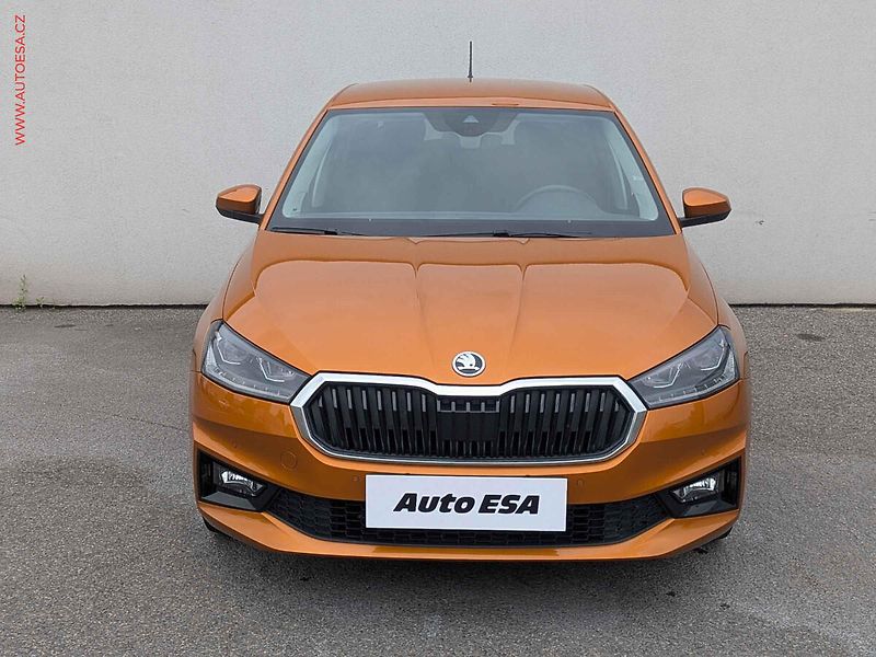 Škoda Fabia (2021) 1.0 TSi, 1.maj,ČR, LED, NAVI - fotka 2 z 20