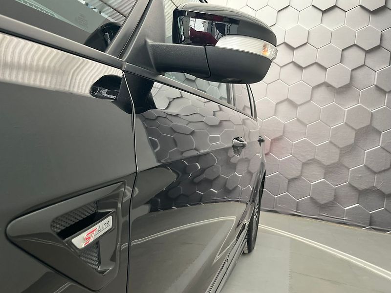 Ford S-MAX 2.5 HEV ST-Line 7 míst - fotka 44 z 65