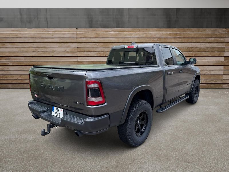 Dodge RAM (2019) +HEMI+REBEL+FUEL+LIFT+ - fotka 3 z 20
