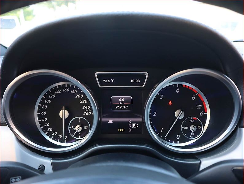 Mercedes-Benz Třídy M (2013) ML 350 BlueTEC, 4X4, Automat - fotka 11 z 19