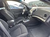 Chevrolet Cruze 1,7 6KVALT DIGIKLIMA +SADA ALU - náhled 18