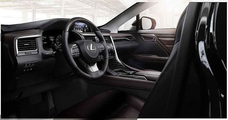 Lexus RX.