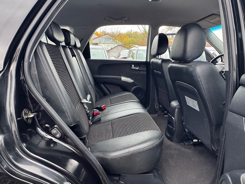 Kia Sportage (2005) 2.0 CRDi, 4WD - fotka 12 z 30