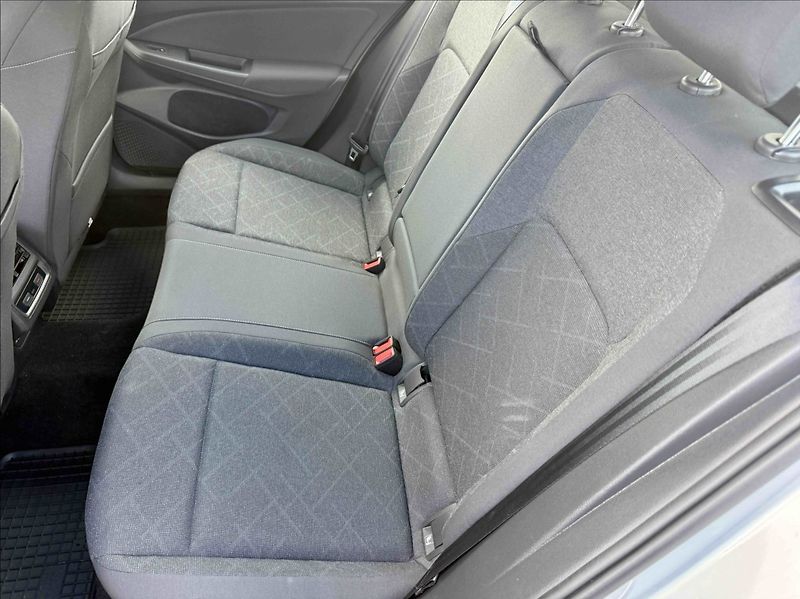 Volkswagen Golf 1,0 TSI VIII VARIANT LIFE - fotka 9 z 13