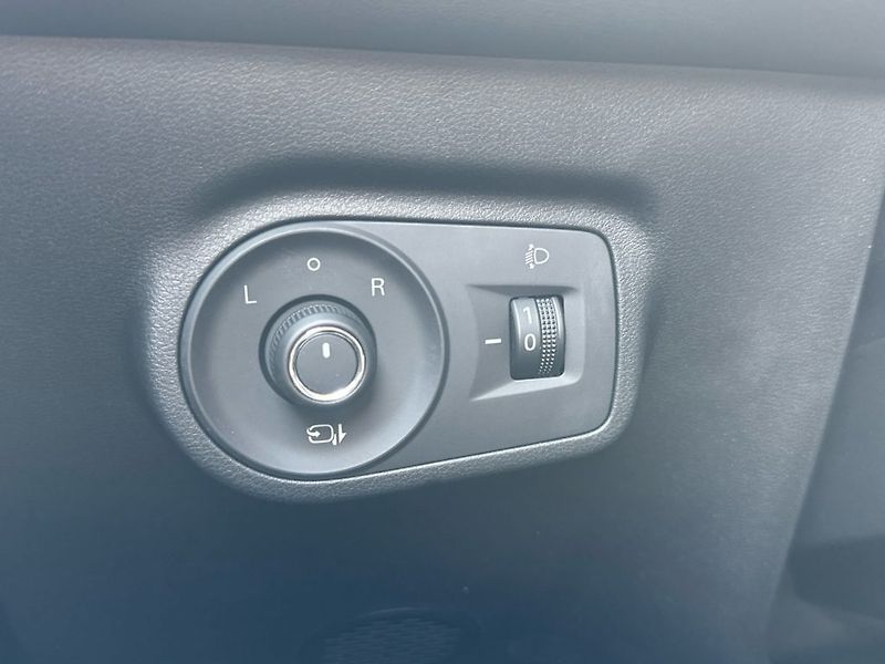 MG ZS (2026) 1,5 Hybrid+ Exclusive - fotka 18 z 20