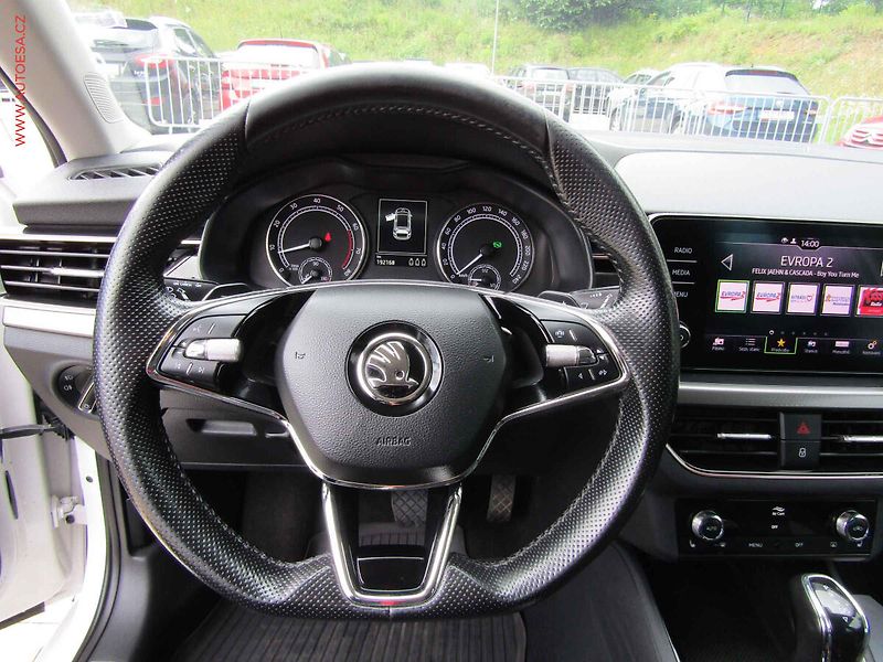 Škoda Scala (2022) 1.5 TSi, ČR, Style, DSG - fotka 13 z 15