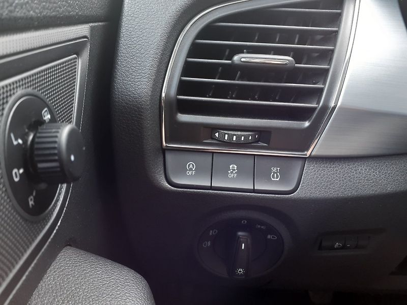 Škoda Fabia (2017) 1.2 TSi  NOVÉ ROZVODY - fotka 10 z 23
