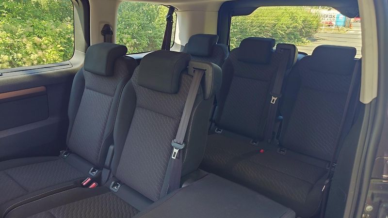 Toyota ProAce Verso (2023) L1 2.0D 106kW FAMILY WEBASTO - fotka 17 z 19