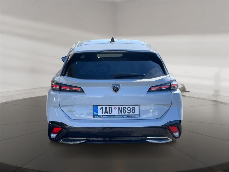 Peugeot 308 1,5 BHDi 130 Allure AT - fotka 5 z 11