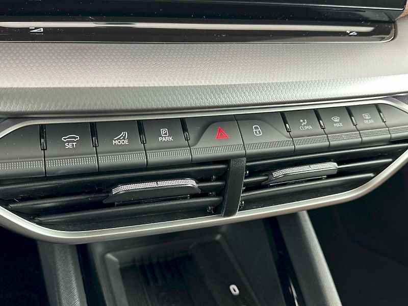 Škoda Octavia (2025) Combi 1.5TSI 110kW Exclusive S - fotka 24 z 36