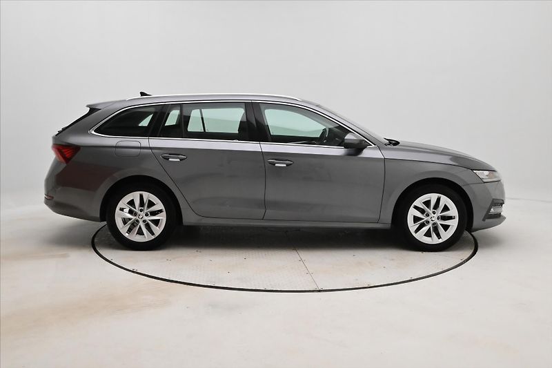 Škoda Octavia 2,0 TDI 110kW DSG Style Záruka - fotka 4 z 33