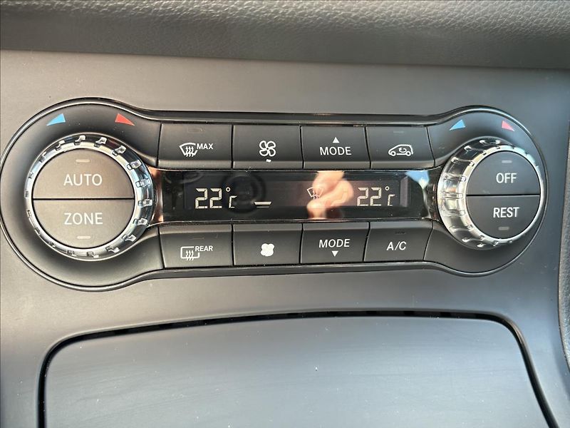Mercedes-Benz Třídy B 1,6 200i 115kW,Bi-Xen,Kůže,Nav - fotka 10 z 36
