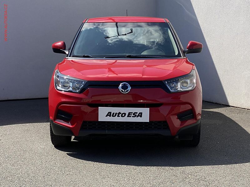 SsangYong Tivoli (2015) 1.6 i, AC, tempo - fotka 2 z 14