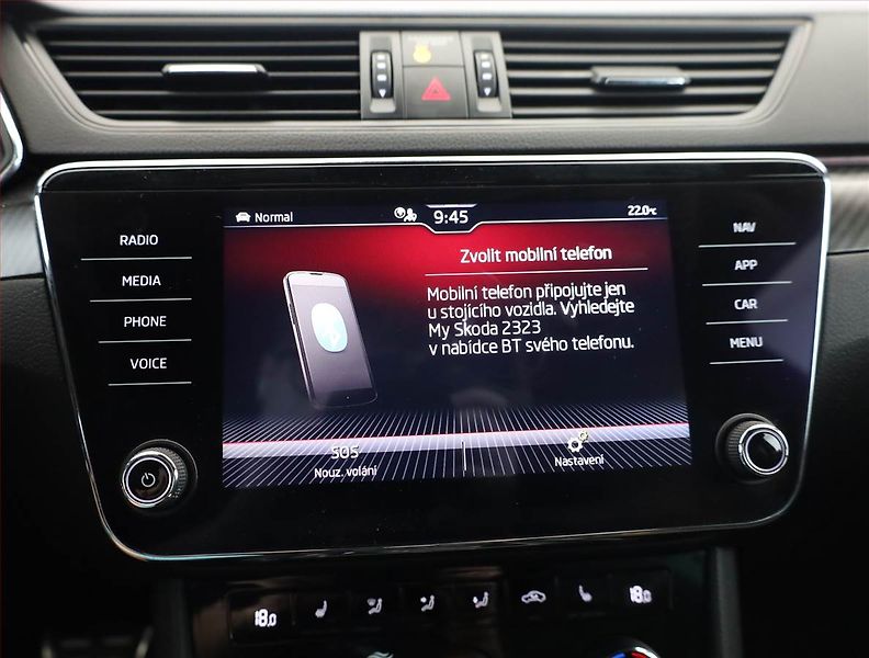 Škoda Superb (2021) Sportline 2.0 TSI - fotka 14 z 21
