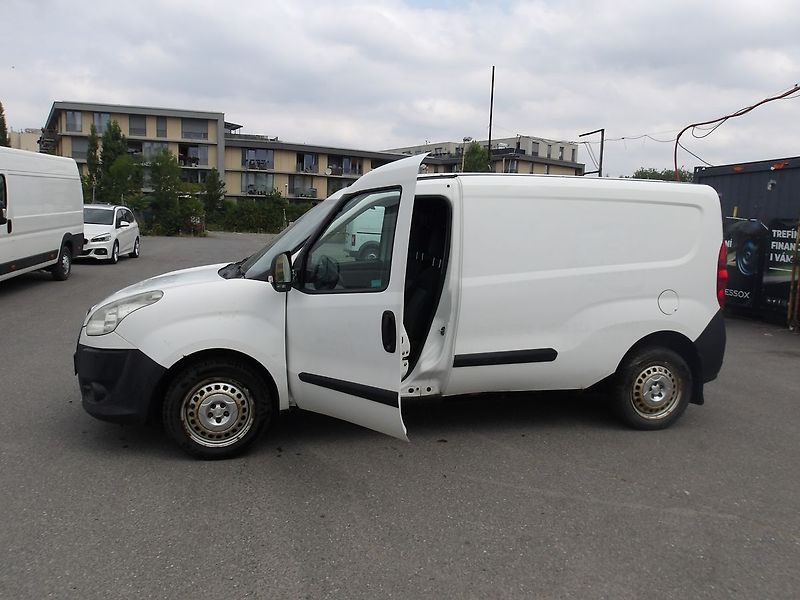 Fiat Dobló cargo 1,4i ČR ! 1.MAJ.! -21%DPH !!! - fotka 16 z 32