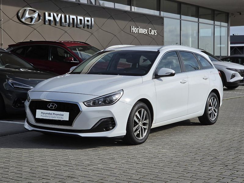 Hyundai i30 (2019) 1,4 TGDI 103kW STYLE NAV - fotka 1 z 15