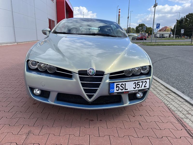Alfa Romeo Brera 3.2 JTS ČR - fotka 3 z 37