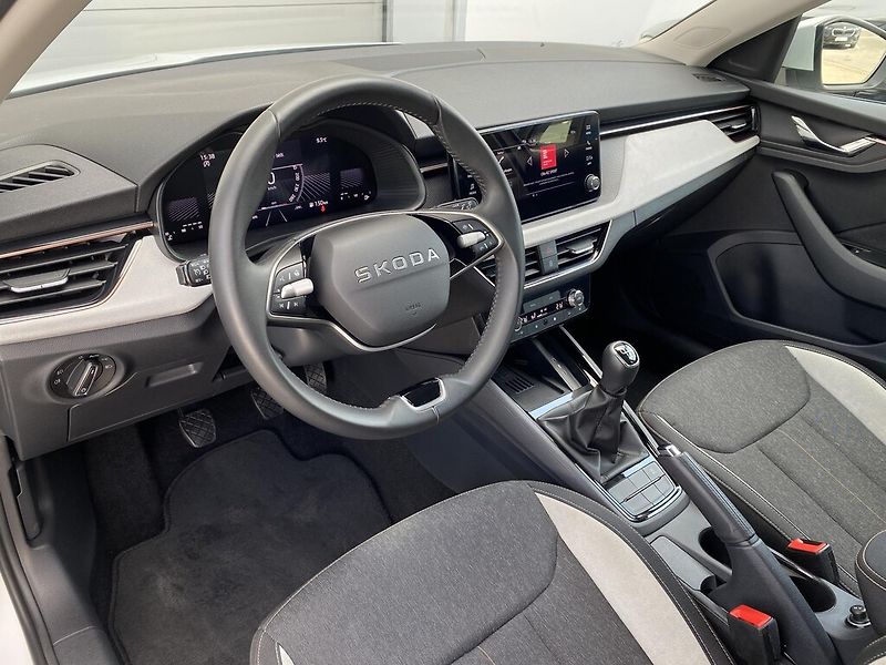 Škoda Scala 1,0 TSI 85 kW Selection - fotka 7 z 26