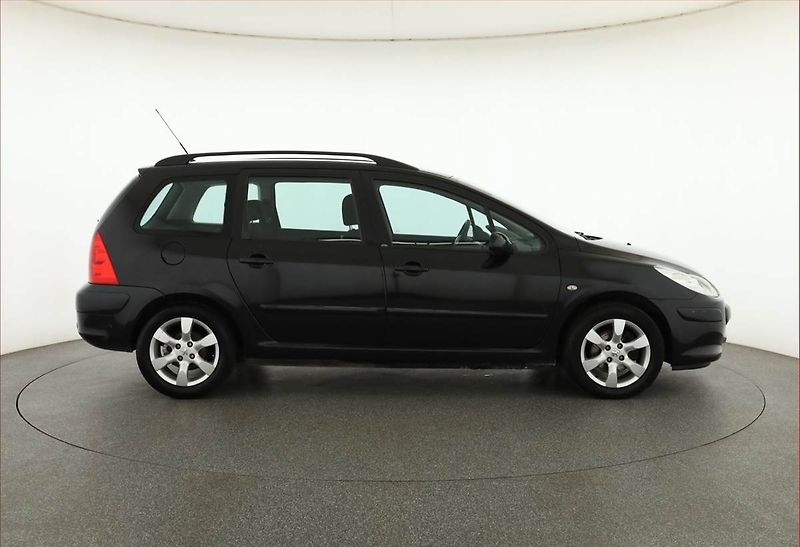 Peugeot 307 (2006) 1.6 16V, dobrý stav - fotka 6 z 12