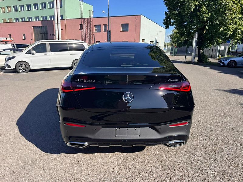 Mercedes-Benz GLC (2026) 220 d 4MATIC kupé - fotka 6 z 24