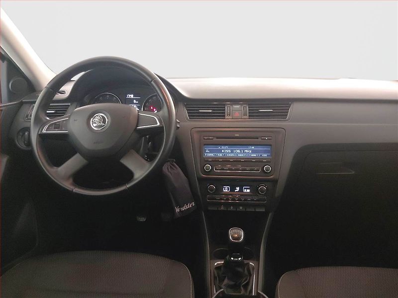 Škoda Rapid (2013) Ambition Plus 1.2 TSI, ČR - fotka 8 z 18