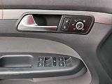 Volkswagen Touran (2011) 1.4TSi, AC, temp - náhled 12