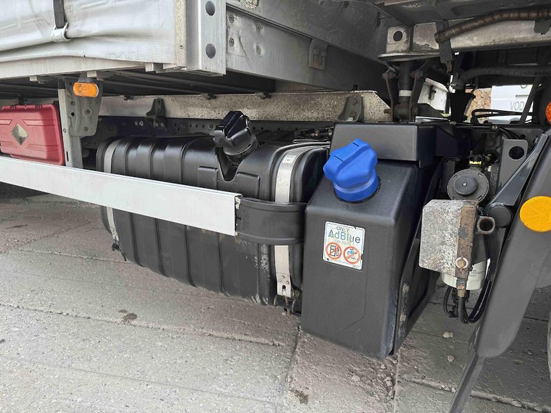 Iveco Eurocargo (2019) 120E22 EL - shrnovačka - vrata - fotka 12 z 32