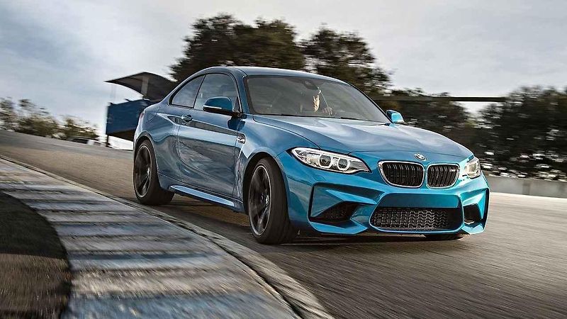 BMW 1M.