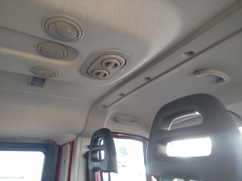 Fiat Ducato 2,3  130Ps 9 míst - fotka 10 z 11