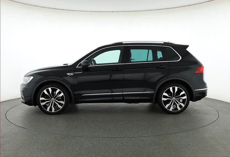 Volkswagen Tiguan (2018) R-Line 2.0 TDI - fotka 3 z 20