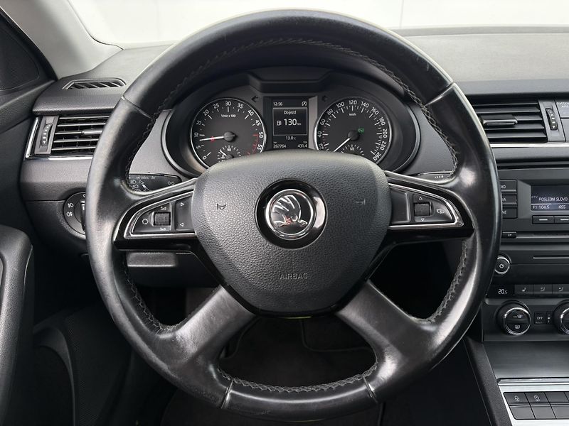 Škoda Octavia 2.0 TDI DSG / 110 kW Elegance - fotka 14 z 19