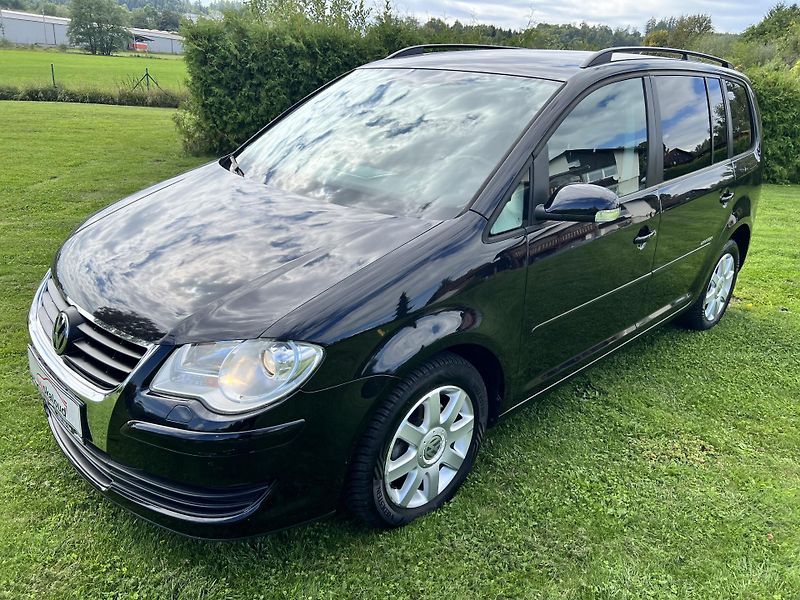 Volkswagen Touran 1.6 MPI 75KW,7MÍST,DIGI,NAVI - fotka 3 z 46