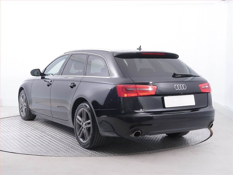 Audi A6 (2013) Design 3.0 TDI, 4X4, Automat - fotka 4 z 22