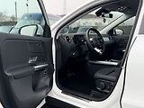 Mercedes-Benz GLA 180 d - náhled 22