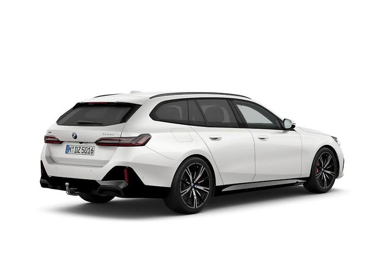 BMW Řada 5 540d xDrive Touring - fotka 2 z 4