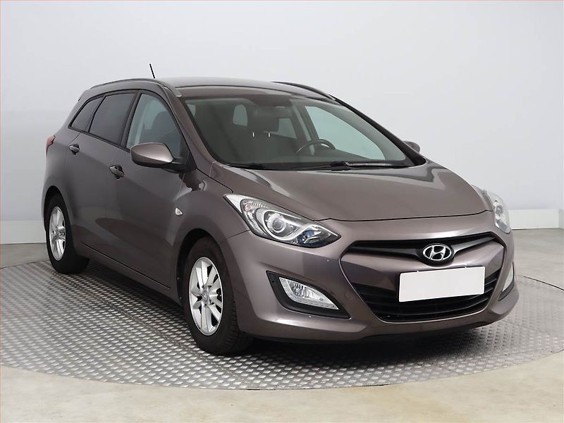 Hyundai i30 (2015) 1.6 MPI, Tempomat - fotografie inzerátu