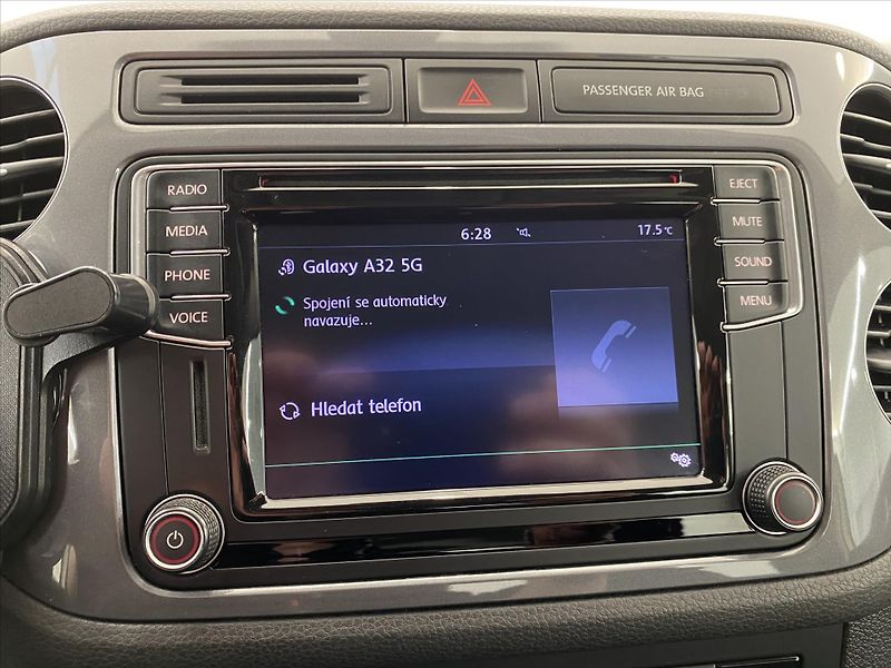 Volkswagen Tiguan 2,0 TDI 81 kW - fotka 17 z 27