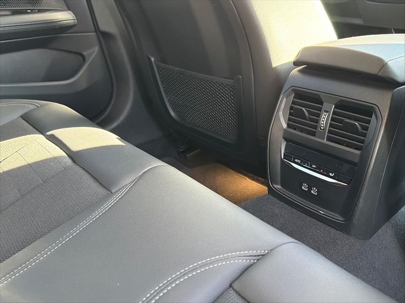 BMW Řada 4 3,0 430d xDrive GC Laser DPH - fotka 25 z 28