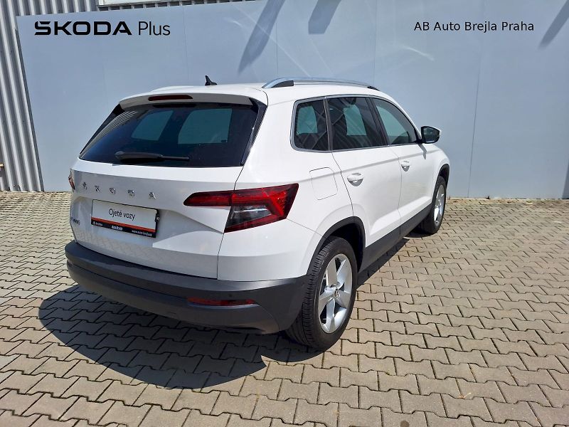 Škoda Karoq (2019) 2.0 TDI / 110 kW / 6MP / STYLE - fotka 2 z 35